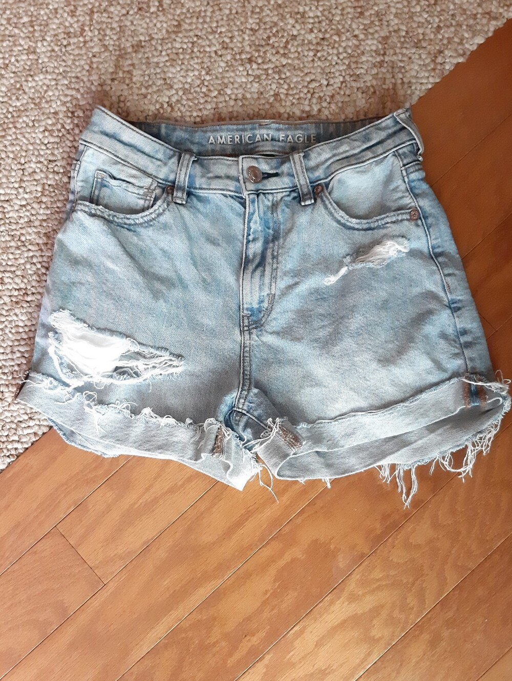 American Eagle Distressed Strigid Mom Shorts size 0